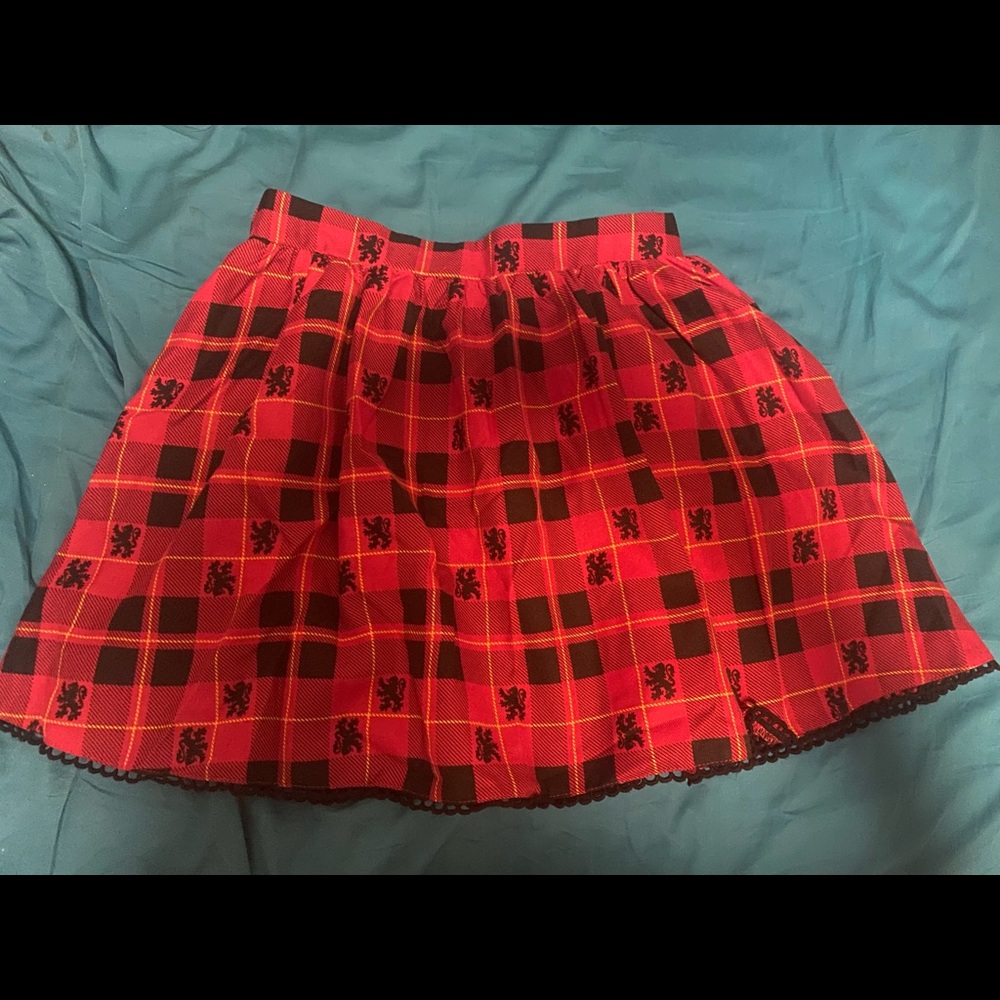 Hot Topic Gryffindor Skirt